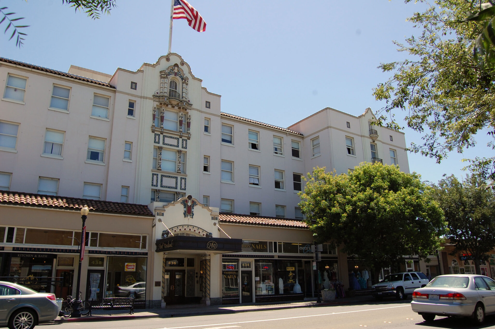 Exterior view of Hotel Woodland